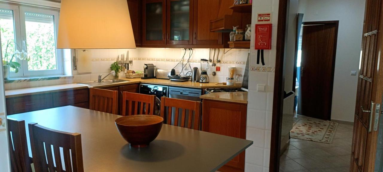Linos House Homestay Atouguia Da Baleia